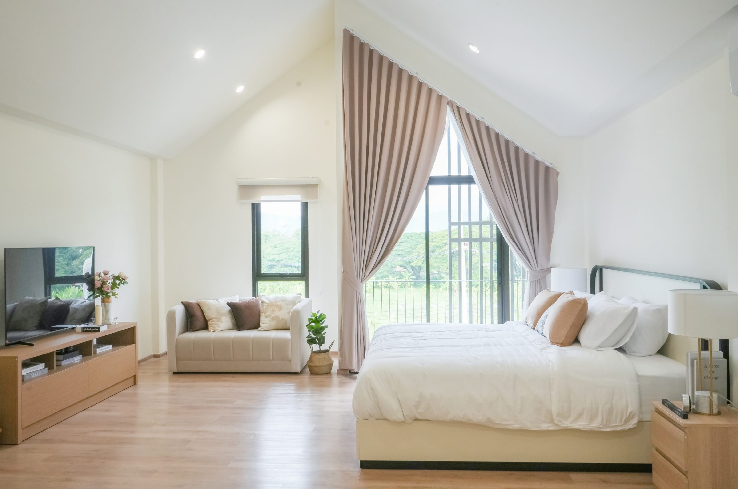 Swiper Carousel Image